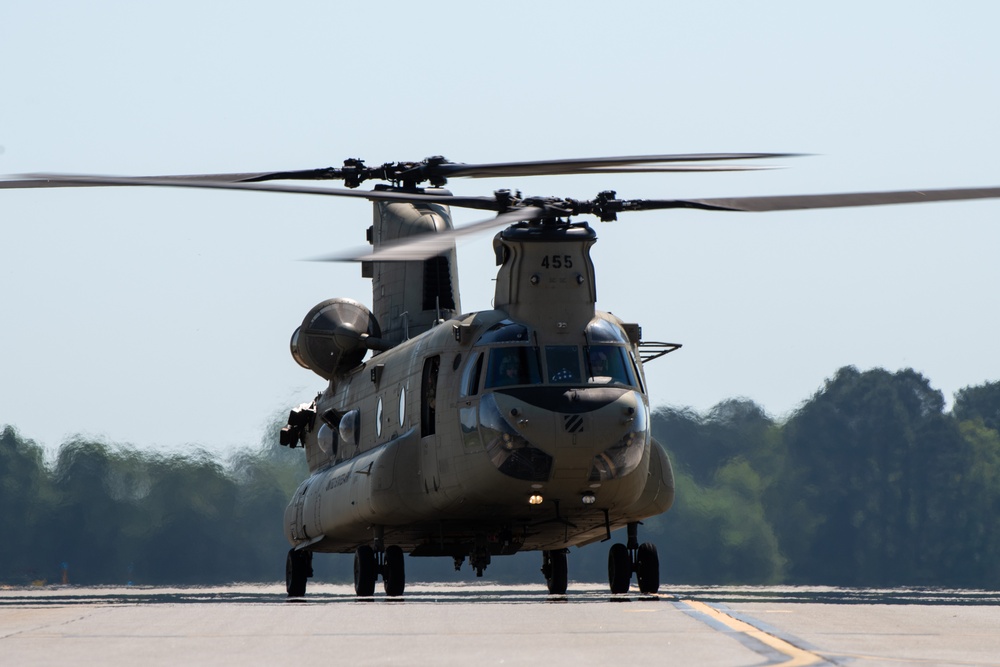 Aircraft arrive for the Charleston Airshow