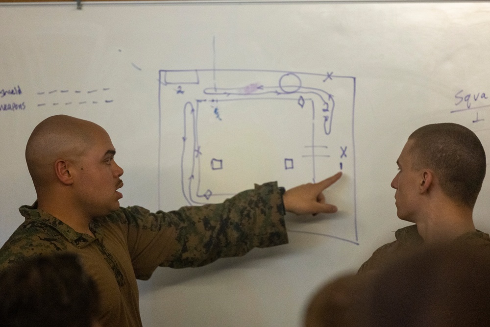 24th MEU Conducts Embassy Reinforcement Exercise