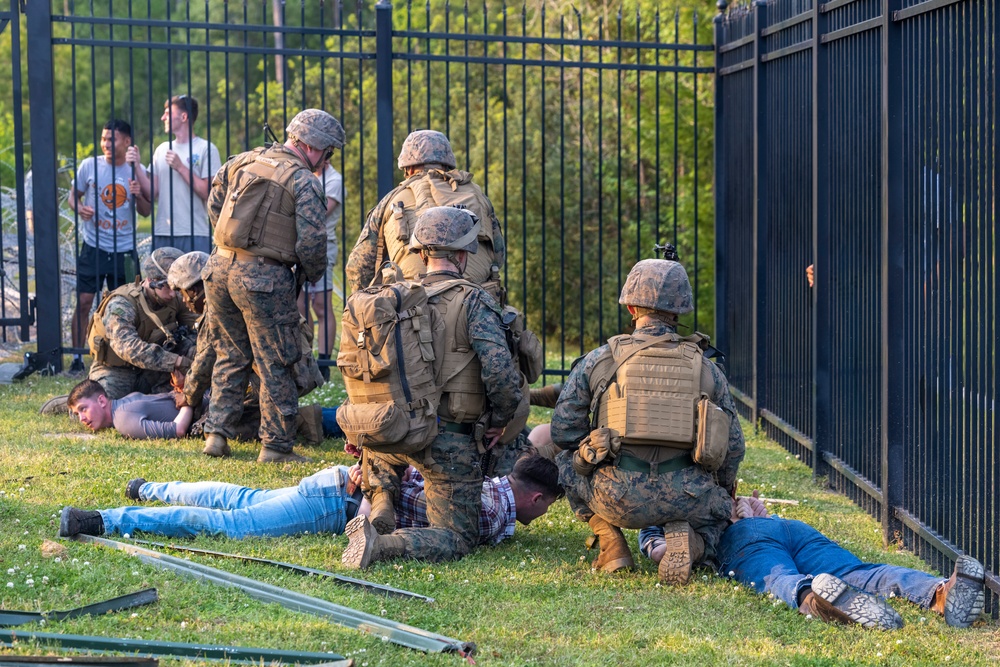 24th MEU Conducts Embassy Reinforcement Exercise