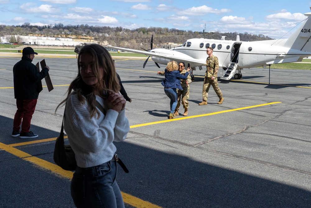 Minnesota aviators return home after Columbia deployment