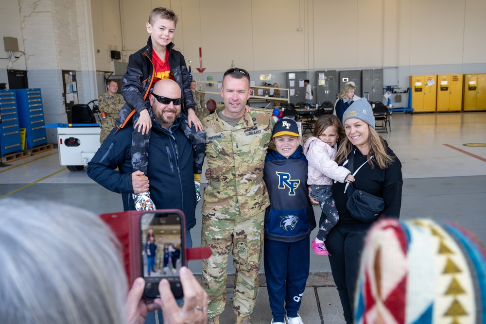 Minnesota aviators return home after Columbia deployment