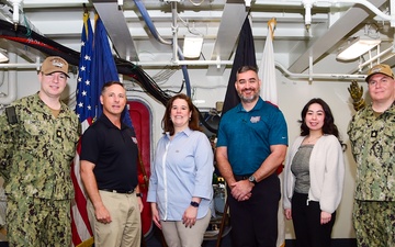 USS Ronald Reagan (CVN 76) hosts tour for United Service Operations representatives