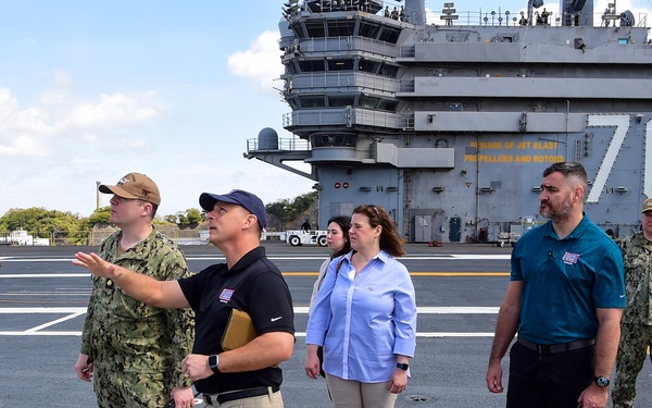 USS Ronald Reagan (CVN 76) hosts tour for United Service Operations representatives