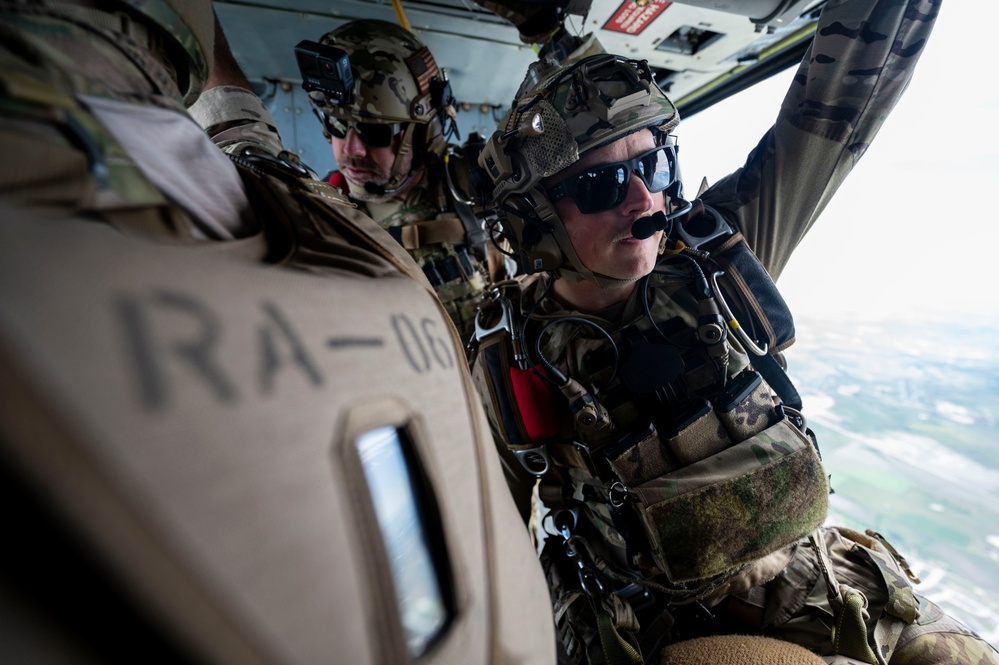 Pararescue Jumpers perform a rescue demonstration at The Great Texas Airshow 2024