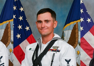 Commander, Naval Surface Force, U.S. Pacific Fleet Names Sea, Shore and Reserve Sailors of the Year