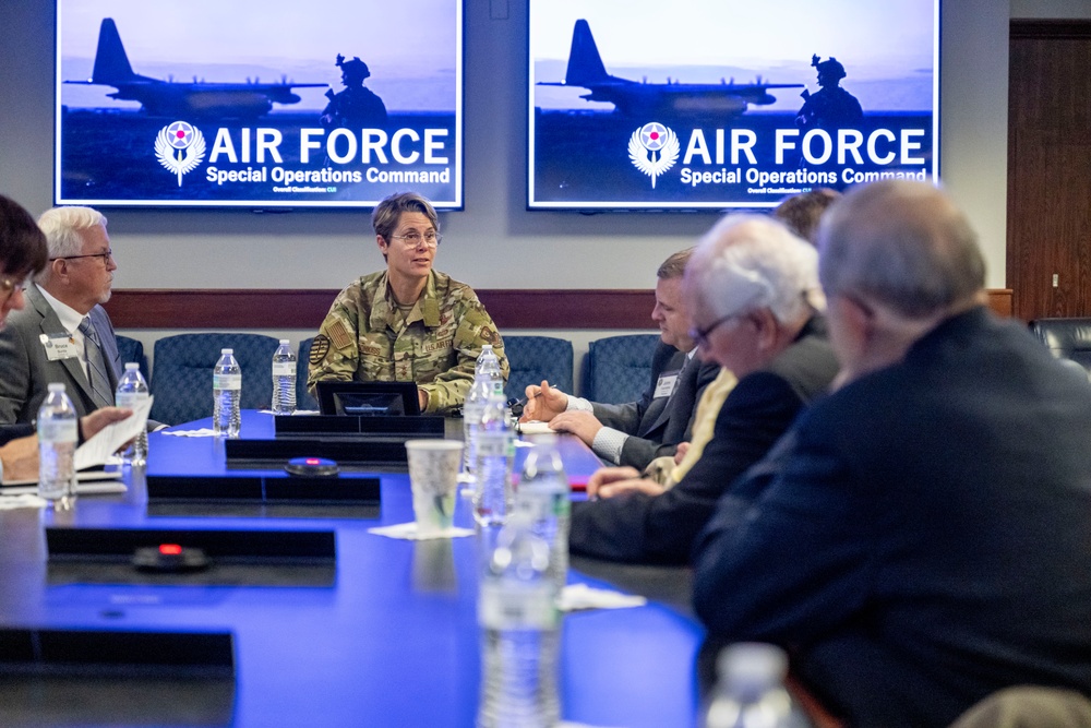 DOCA Members Visit AFSOC