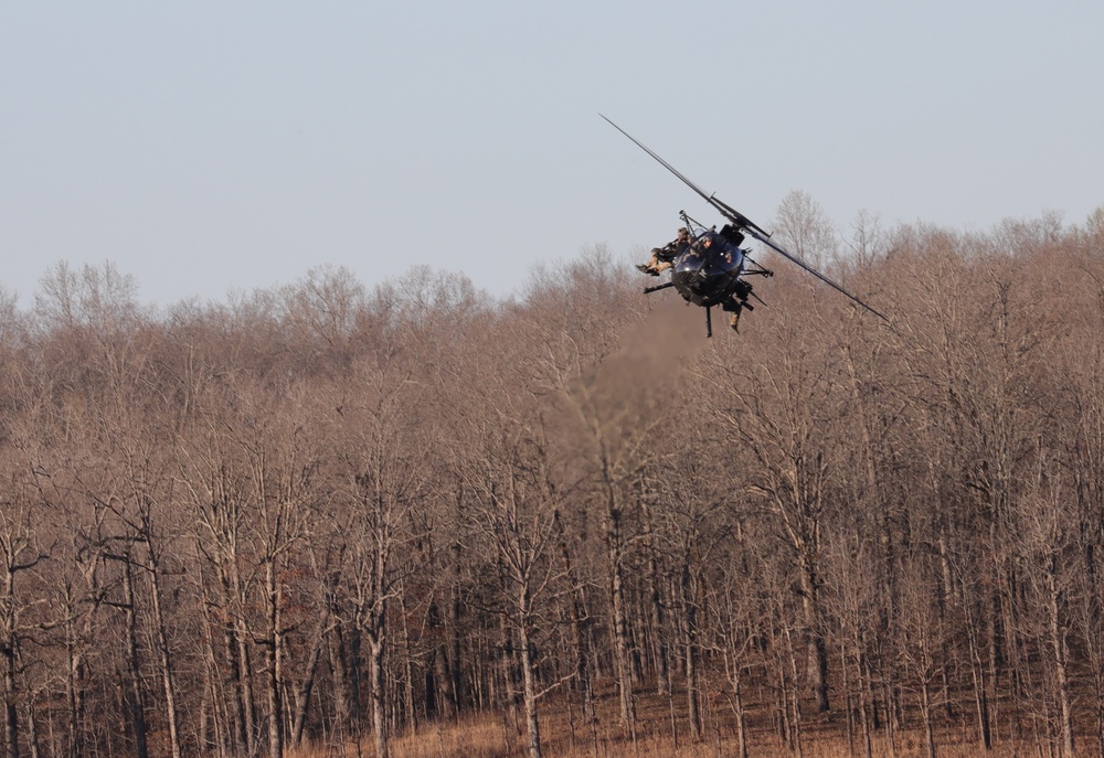 Legion Green Berets Train with Night Stalkers