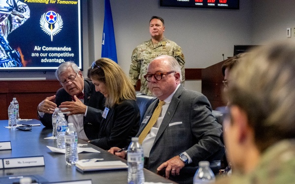DOCA Members Visit AFSOC