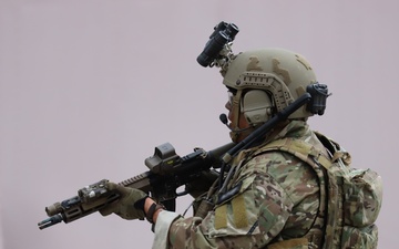 Legion Green Berets train with the 101st Airborne Division (AASLT)