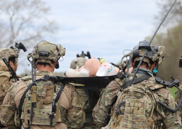 Legion Green Berets Train with 101st Airborne Division (AASLT)