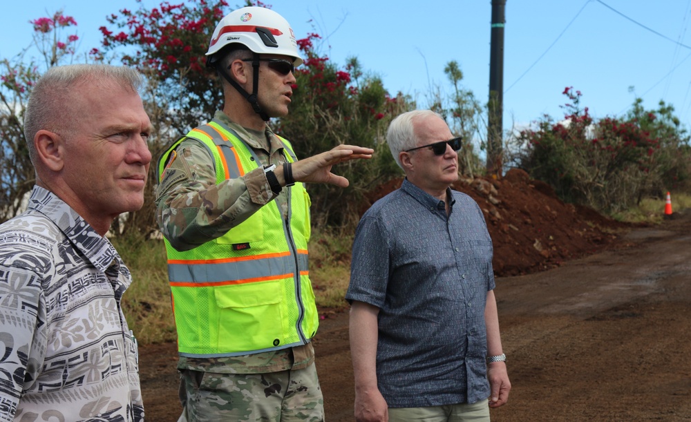 Col. Eric Swenson, U.S. Army Corps of Engineers, Recovery Field Office commander provides mission briefings to FEMA Associate Administrator for Logistics
