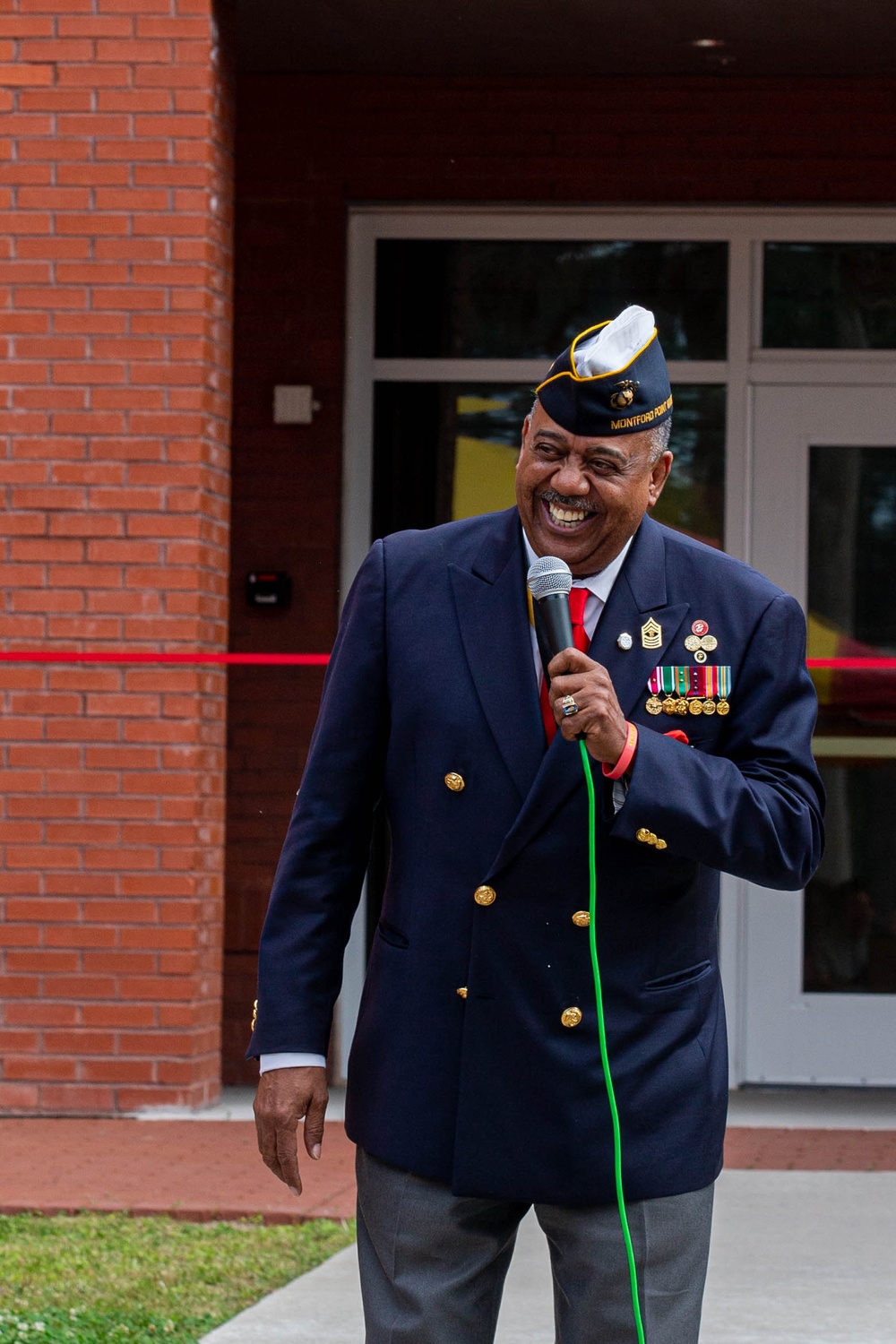 DVIDS - Images - Sgt. Maj. Louis Roundtree, USMC (Ret.) Building ...