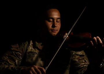 A singing Soldier truly time-tuned to his interests