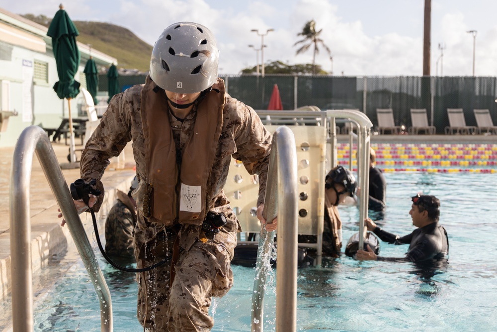 MARFORPAC conducts Underwater Egress Training