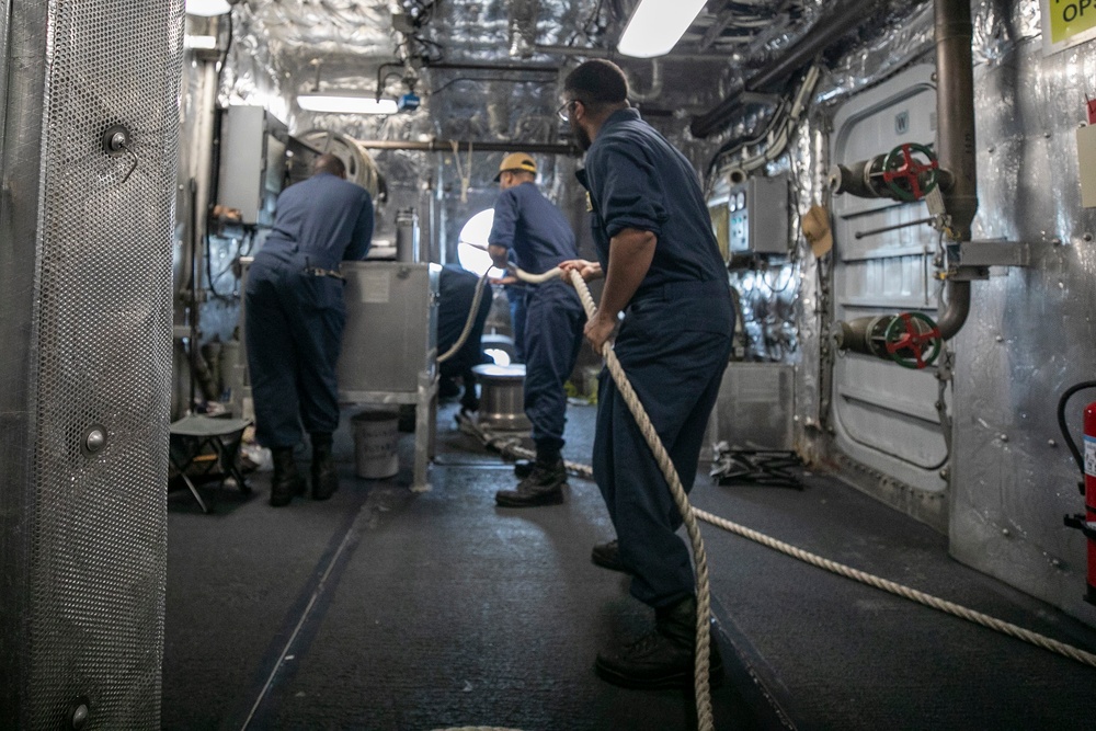 USS Mobile (LCS 26) Pulls into Singapore for Port Visit