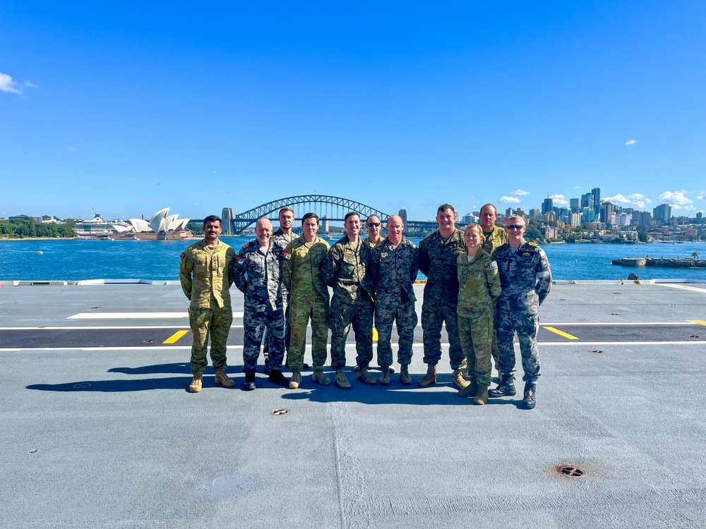 MRF-D 24.3 Marines visit HMAS Canberra, HMAS Choules