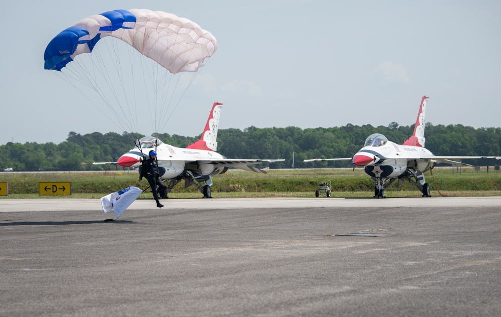 Heroes of Flight: Charleston Airshow Day 1