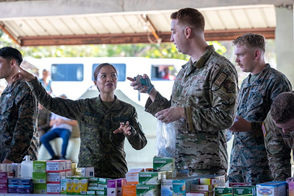 Balikatan 24: Davila Elementary School Community Health Engagement