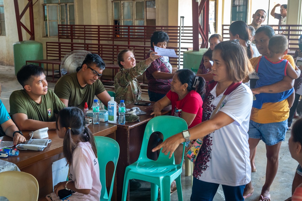 Balikatan 24: Davila Elementary School Community Health Engagement