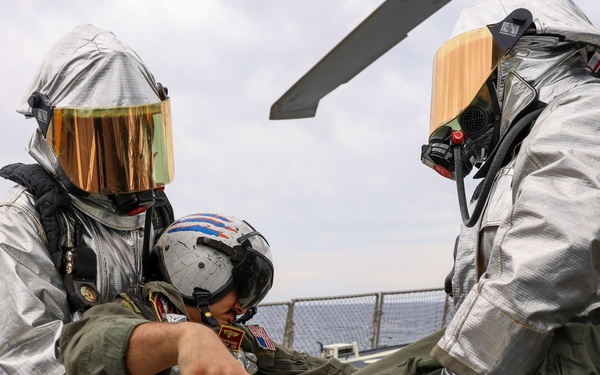 USS Roosevelt (DDG 80) Crash And Salvage Drills