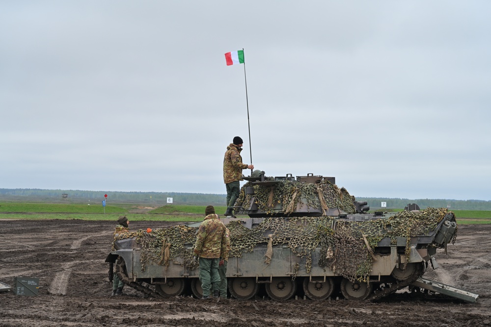 Saber Strike 24: Italian soldiers prepare for a Joint Live Fire Exercise
