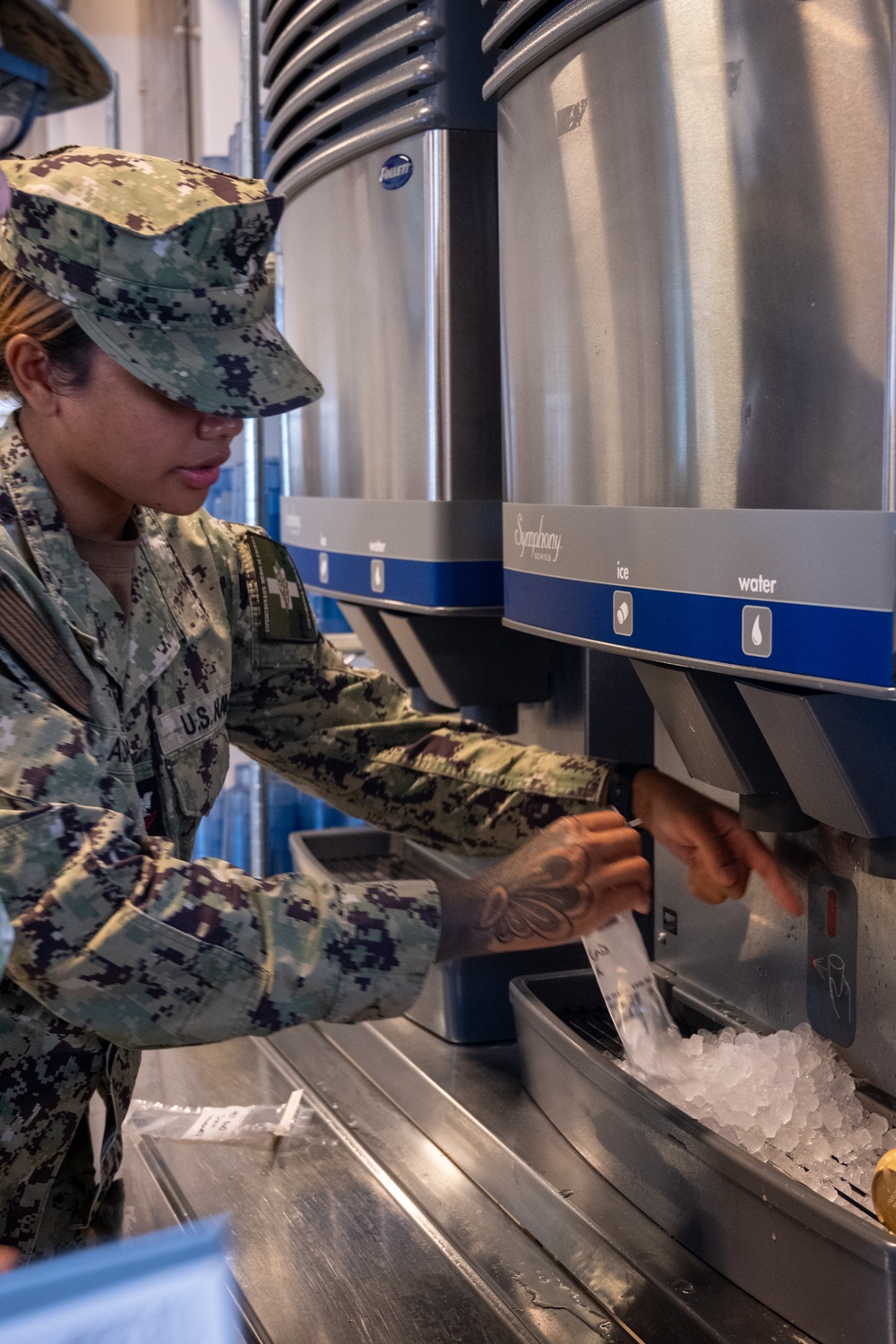 CLDJ Expeditionary Medical Facility Inspects Galley