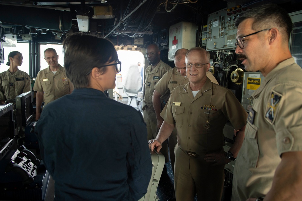 Adm. Caudle, Commander Fleet Forces Command, Visits USS Mason (DDG 87)