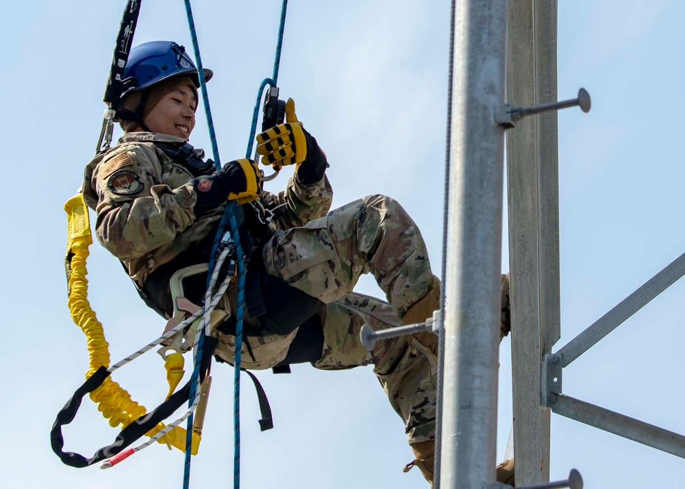 Cable Dawgs elevate skills through climb training