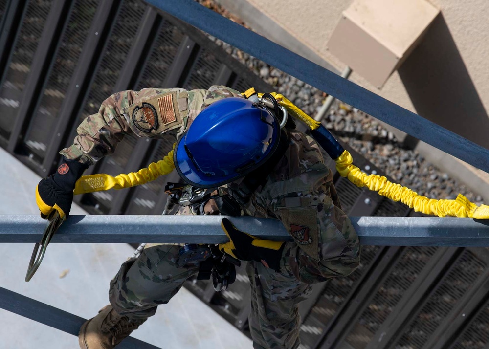 Cable Dawgs elevate skills through climb training