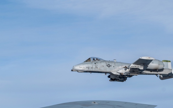 909th ARS keep Hogs flying