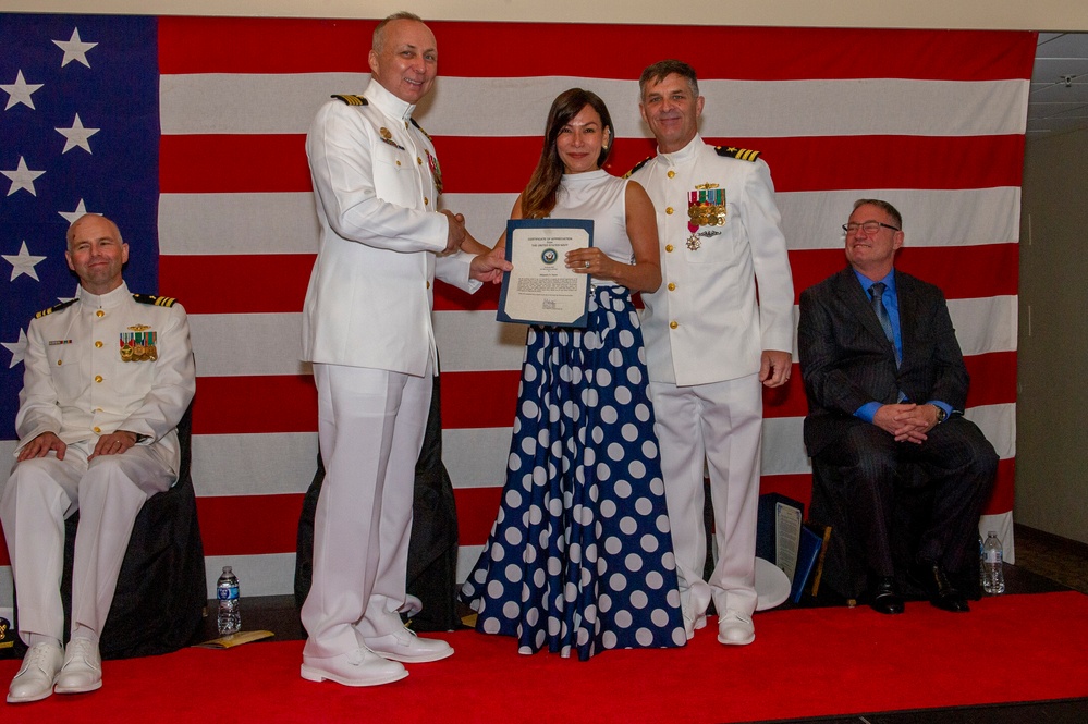 Cmdr. Woodcock, Executive Officer of USS Frank Cable, Retires Following 36 Years of Service