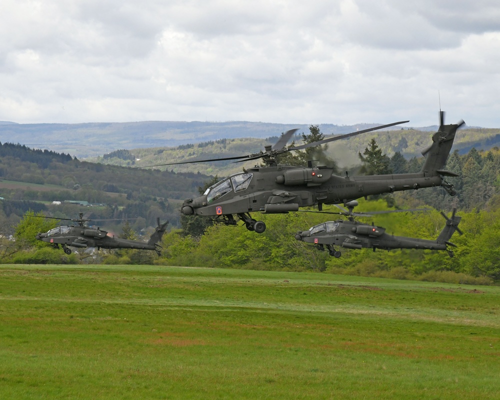 Apache Helicopter conquers the sky over Baumholder