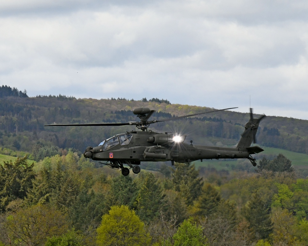 Apache Helicopter conquers the sky over Baumholder
