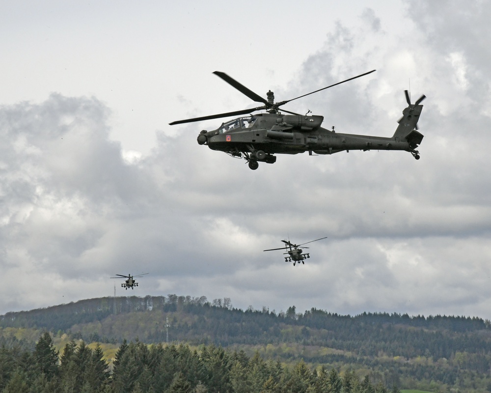 Apache Helicopter conquers the sky over Baumholder