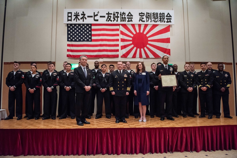: USS Ronald Reagan (CVN 76) Sailors receive award at U.S.-Japan Navy Friendship Association (JANAFA) reception