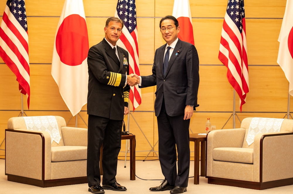 CDRUSINDOPACOM visits Tokyo