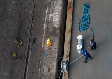 USS Hershel “Woody” Williams (ESB 4) returns to Tema, Ghana