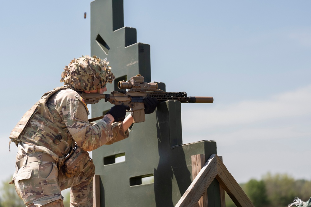 101st Airborne Division Fires Next Generation Squad Weapons