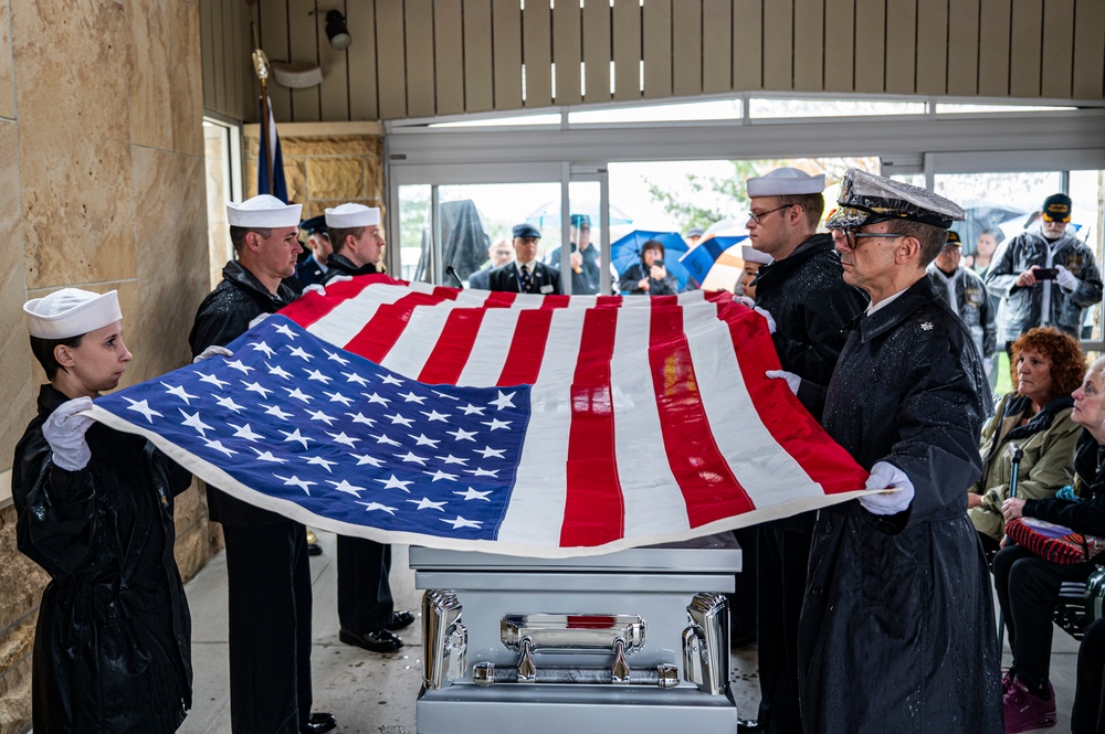 Flag folding