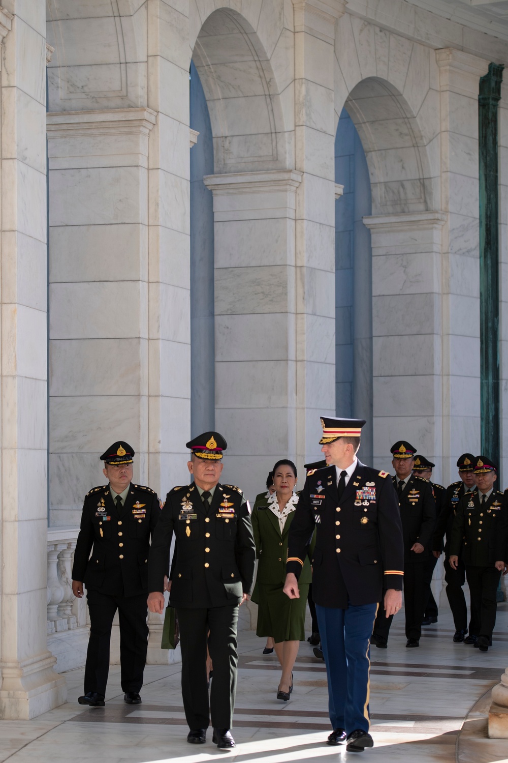 Chief of the Army of Thailand Gen. Charoenchai Hinthao Participates in a Public Wreath-Laying Ceremony at the Tomb of the Unknown Soldier