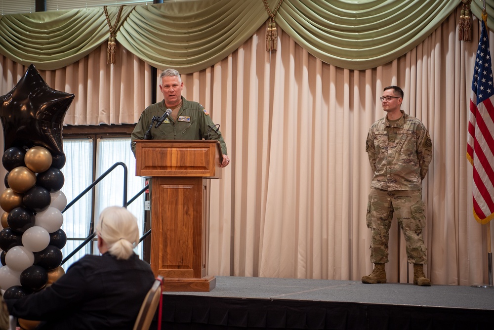 2400418-F-OJ181-1113