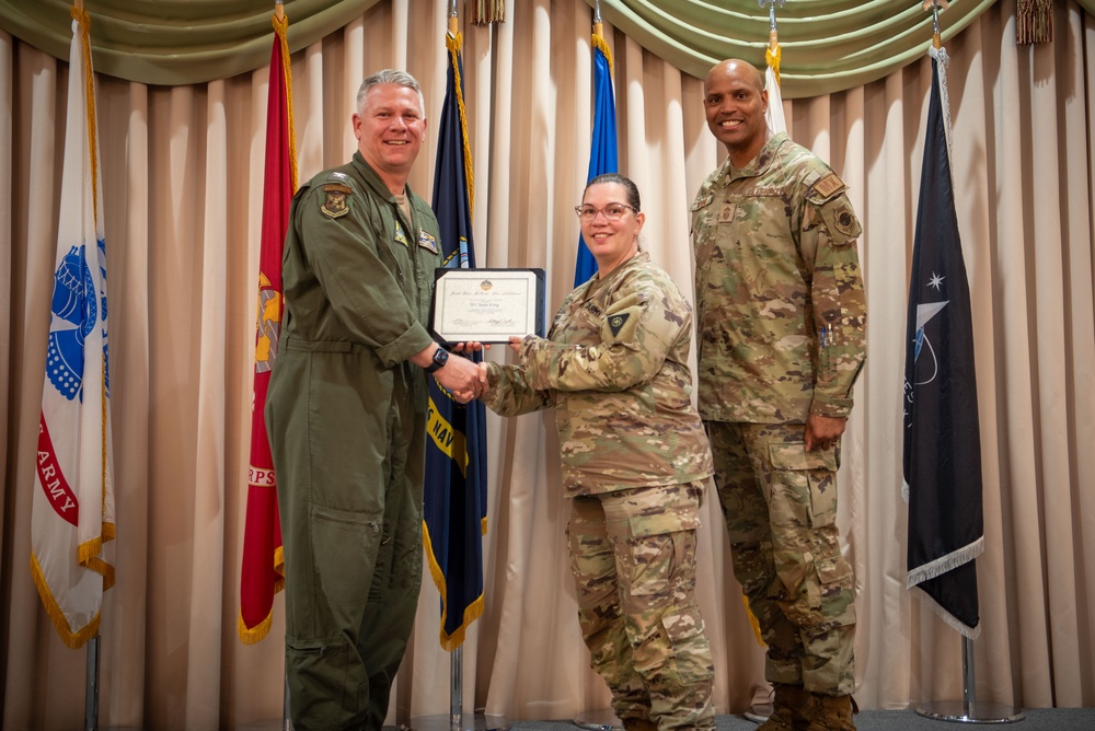 2400418-F-OJ181-1043