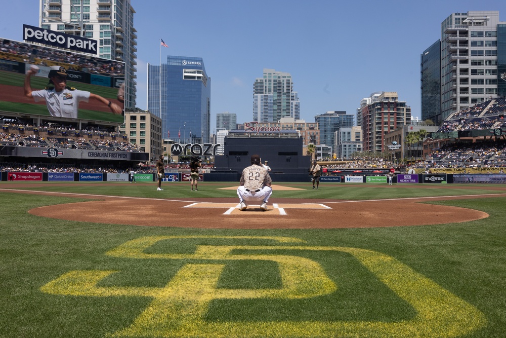 Dvids - Images - Padres Flyover - Salute To Women In The Military 