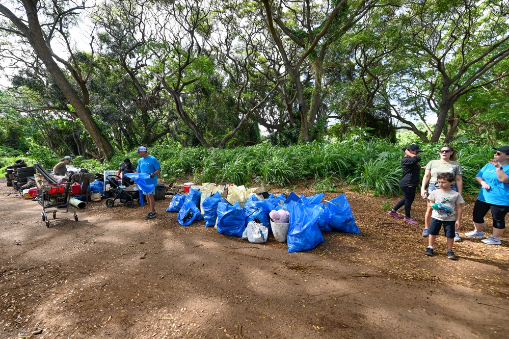 Joint Base Pearl Harbor-Hickam Bike Path Earth Day Volunteer Cleanup 2024