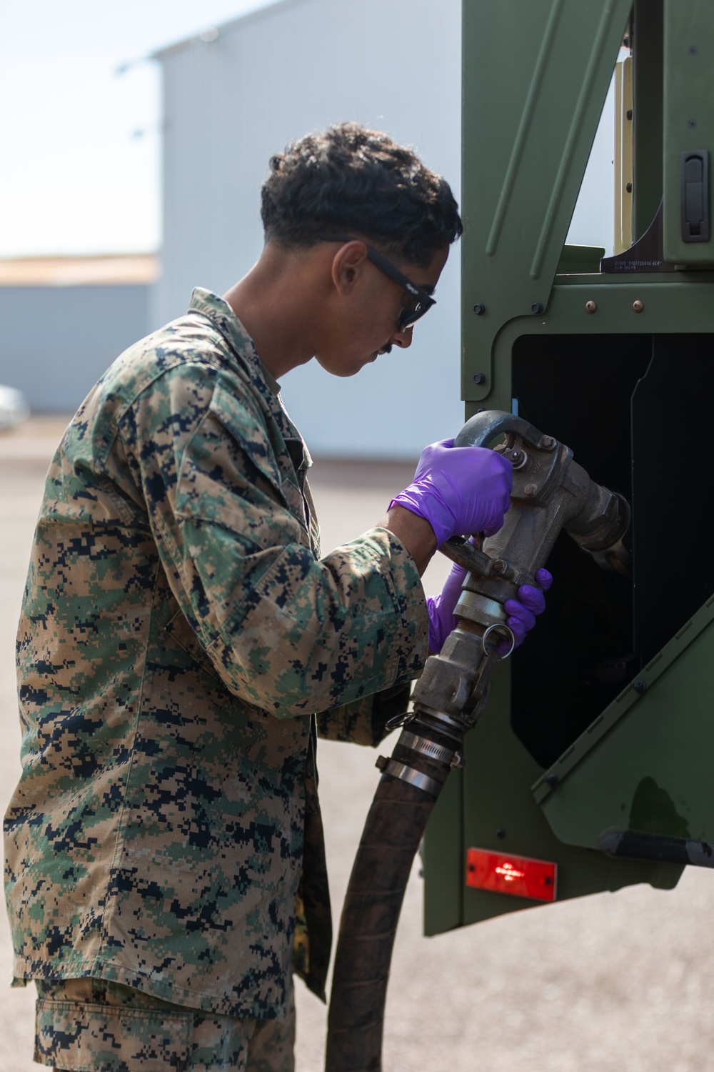 MRF-D 24.3 Marines receive tactical vehicles, equipment at Port Darwin