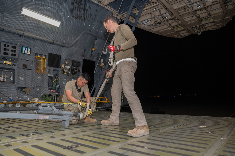 C-5 and B747 provides strategic airlift power to CENTCOM