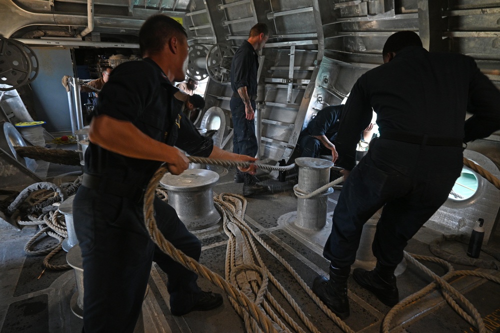 USS Mobile (LCS 26) Departs Puerto Princesa, Philippines