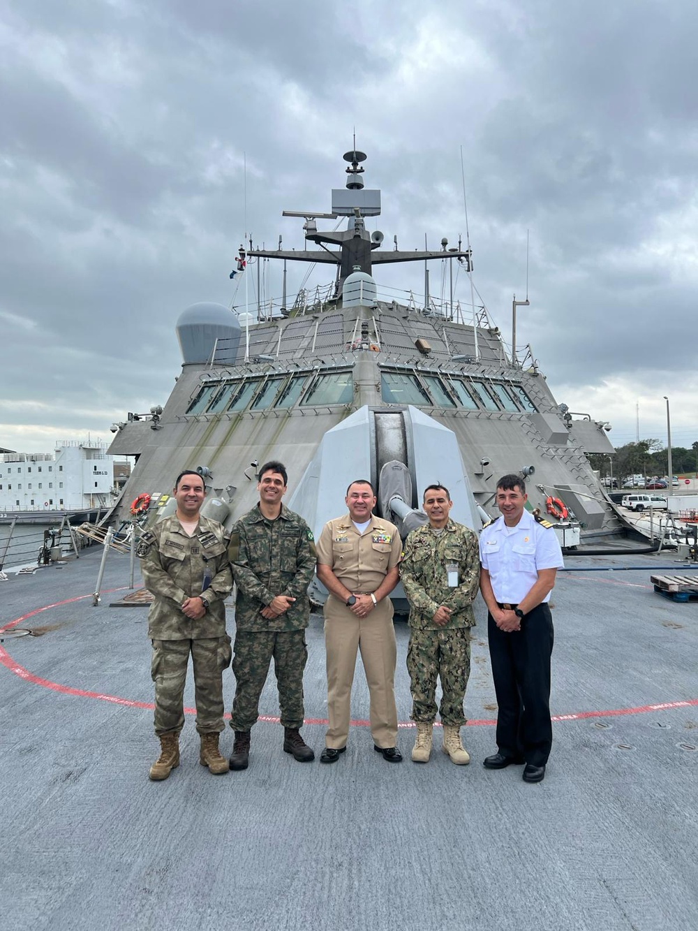 4th Fleet Partner Nation Liaison Officers Visit USS Billings