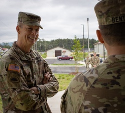 Chief of the National Guard Bureau visits with Alabama National Guard leadership, Soldiers, and foreign partners  [Image 14 of 24]