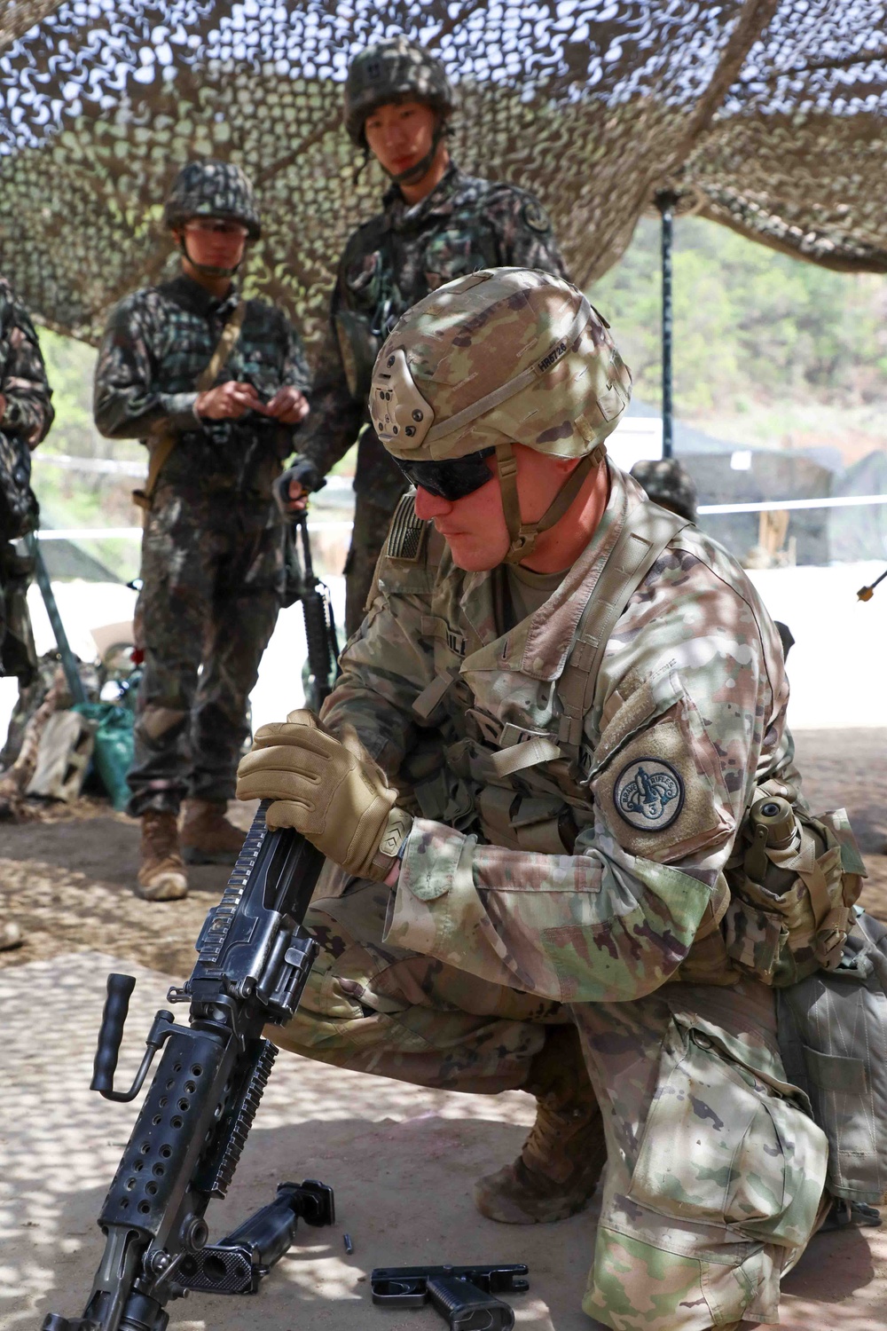 Soldiers train for the Expert Soldier Badge competition.